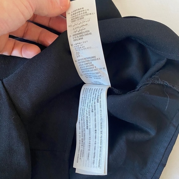 Abercrombie &‎ Fitch Women's Black Long Sleeve V-neck Romper Dress Size 6 - Picture 8 of 15